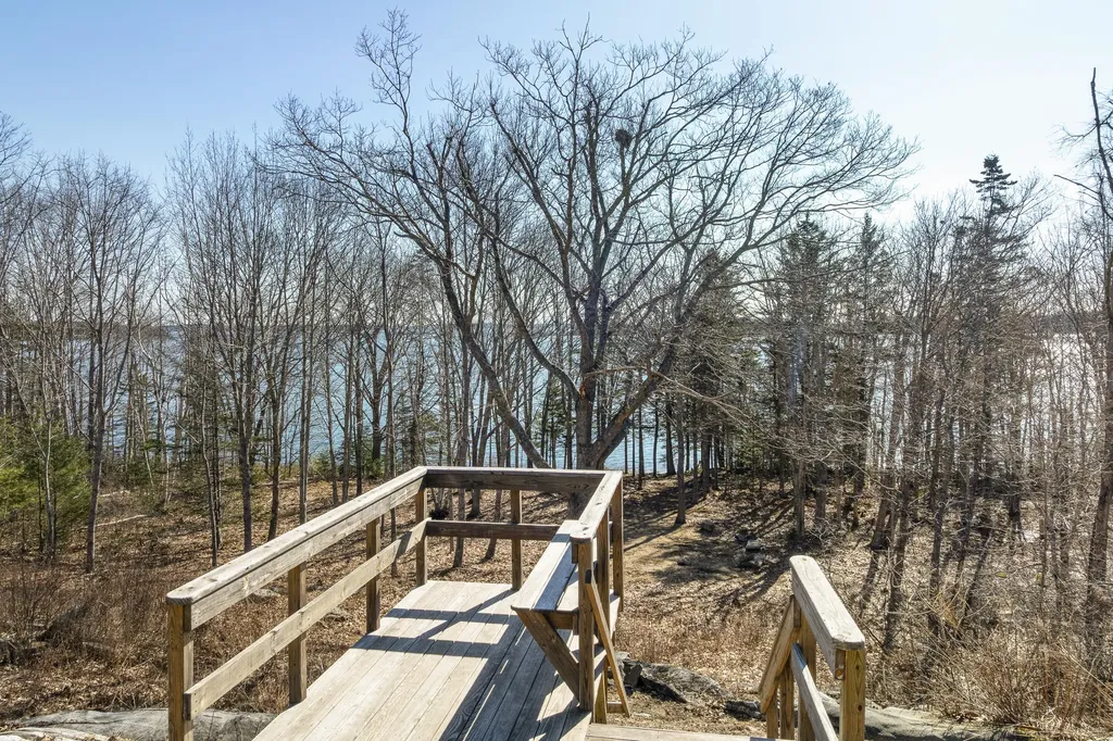 153 Back Shore Road Bristol ME 04564