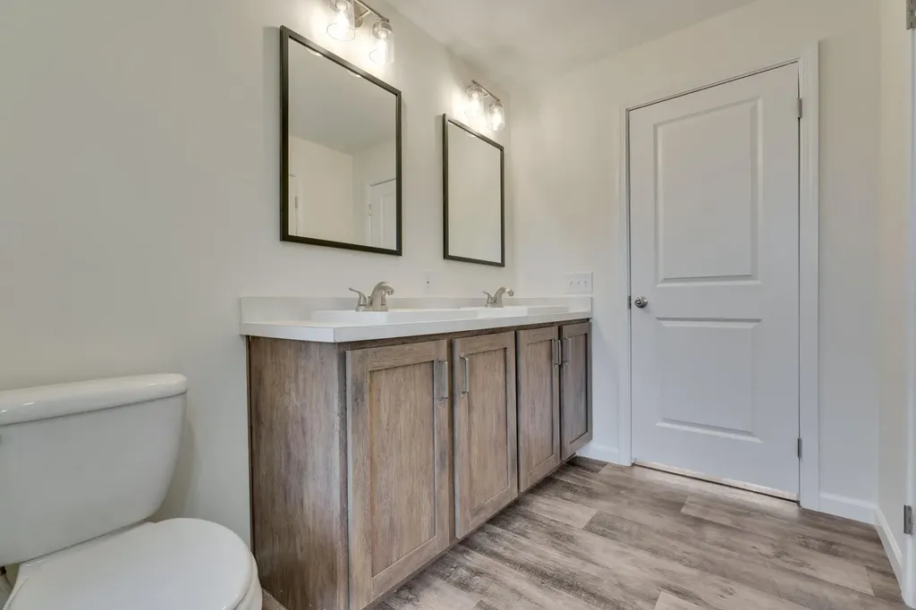 22 Colony Way Kittery ME 03904