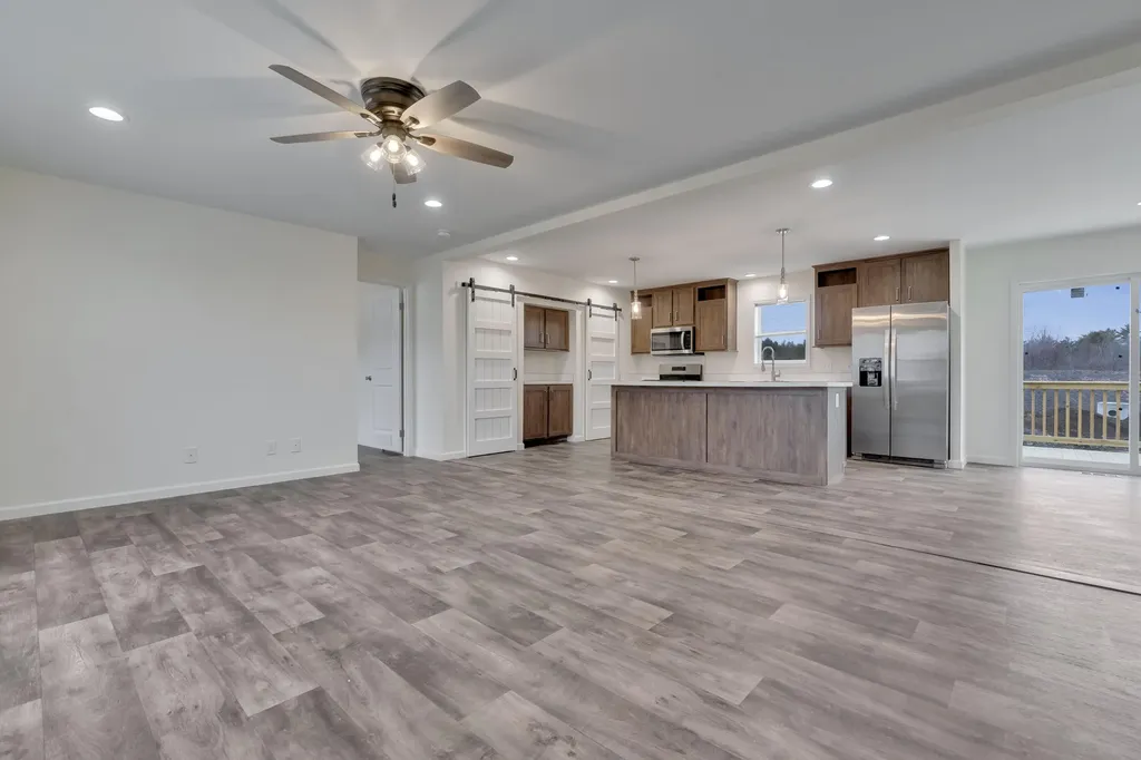 22 Colony Way Kittery ME 03904