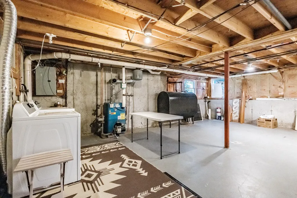 16 Caryn Drive Saco ME 04072