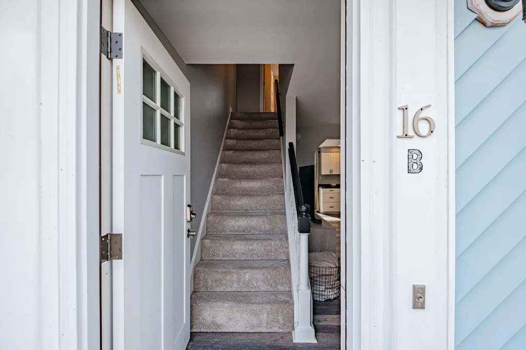 16 Caryn Drive Saco ME 04072