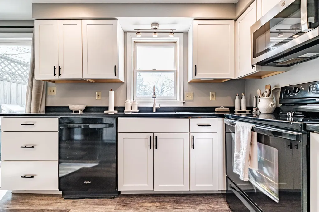 16 Caryn Drive Saco ME 04072