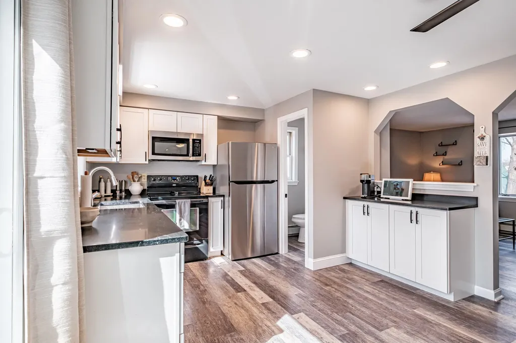 16 Caryn Drive Saco ME 04072
