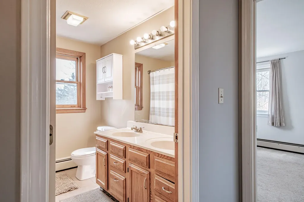 16 Caryn Drive Saco ME 04072