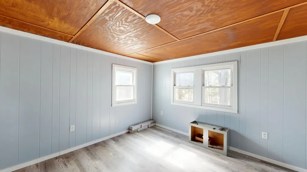 369 Pond Road West Gardiner ME 04345