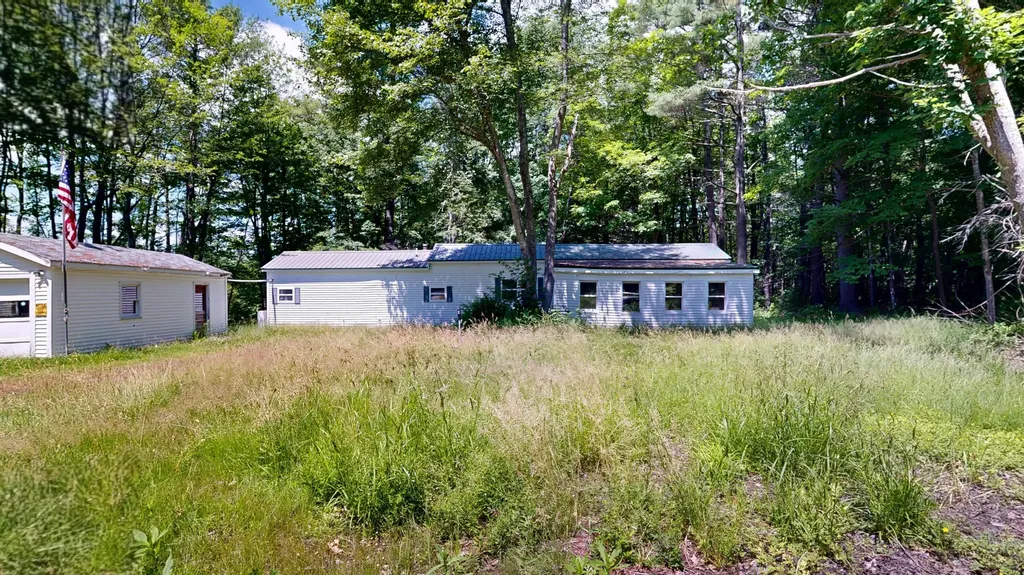 369 Pond Road West Gardiner ME 04345