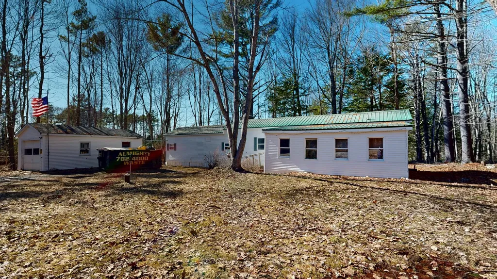 369 Pond Road West Gardiner ME 04345