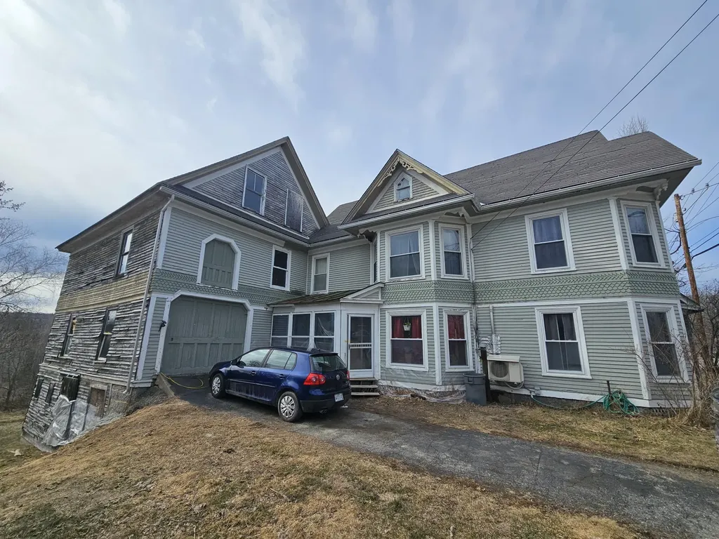 79 Pittsfield Avenue Hartland ME 04943