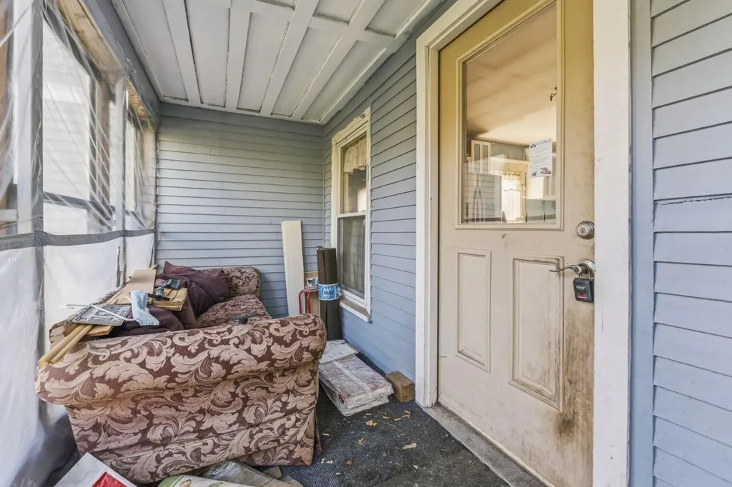 79 Pittsfield Avenue Hartland ME 04943