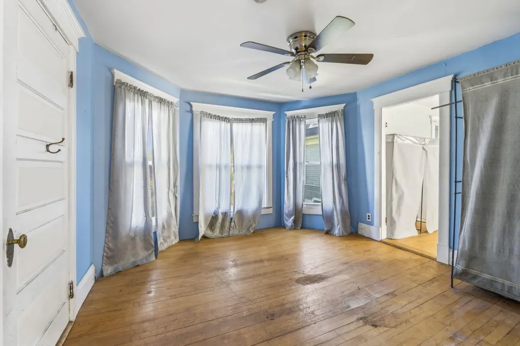 79 Pittsfield Avenue Hartland ME 04943