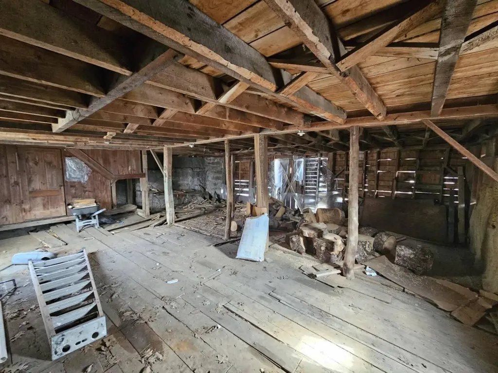 79 Pittsfield Avenue Hartland ME 04943