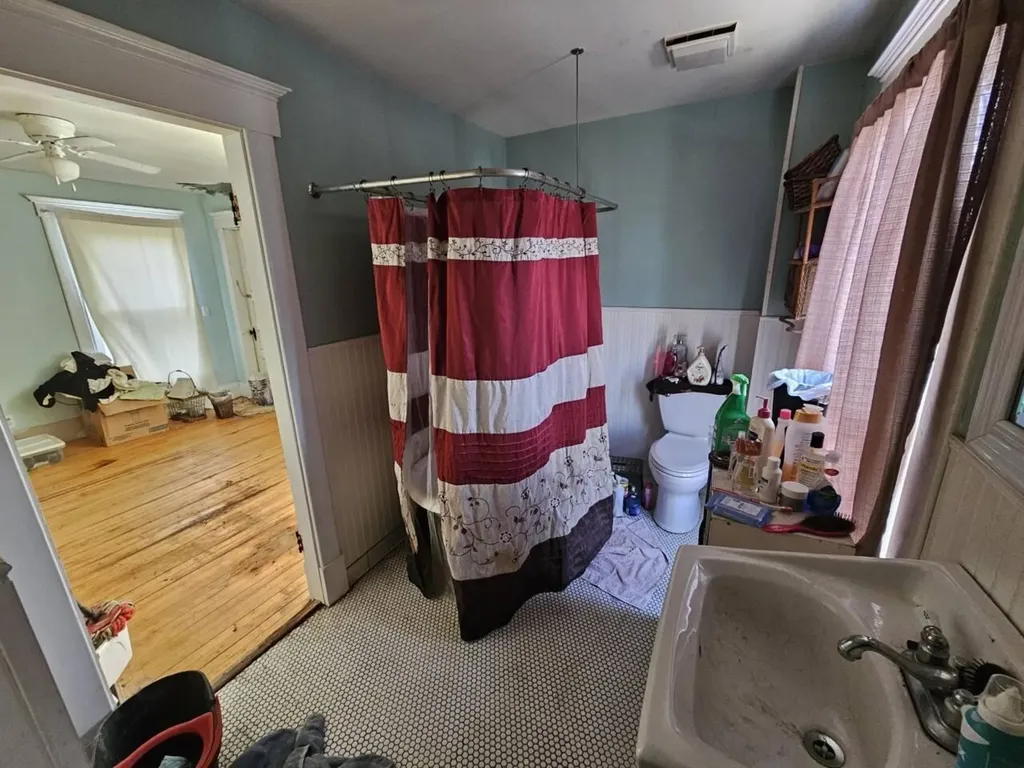 79 Pittsfield Avenue Hartland ME 04943