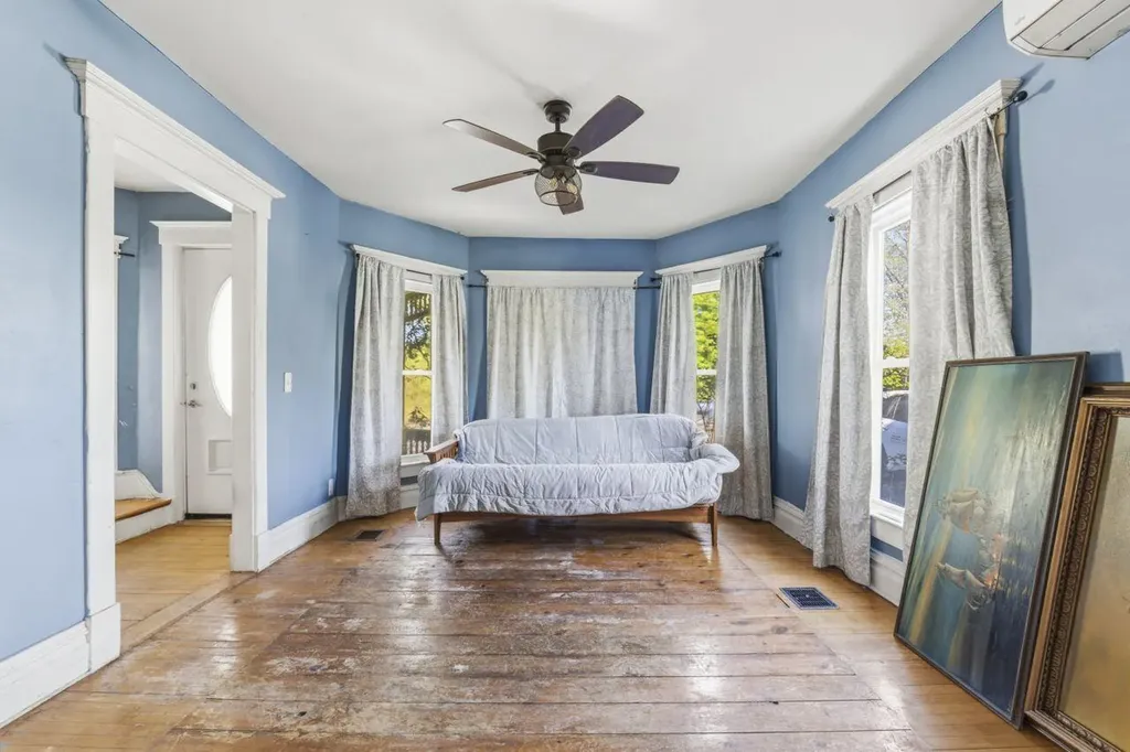 79 Pittsfield Avenue Hartland ME 04943