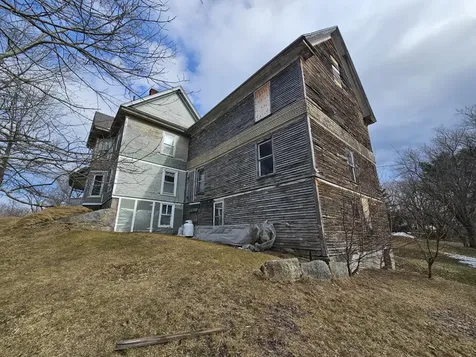 79 Pittsfield Avenue Hartland ME 04943