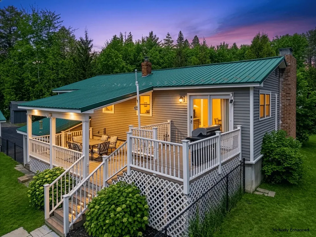 32 Charles Drive Holden ME 04429