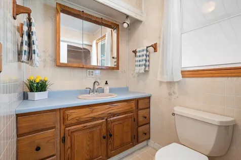 32 Charles Drive Holden ME 04429