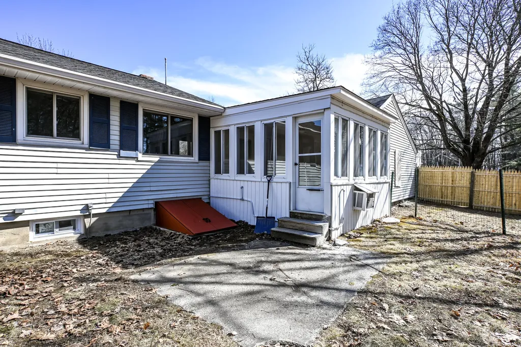 20 Tucker Avenue Portland ME 04103