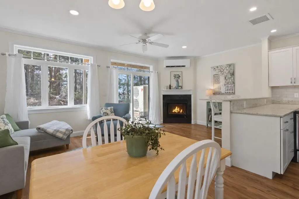 25 Preservation Lane South Portland ME 04106