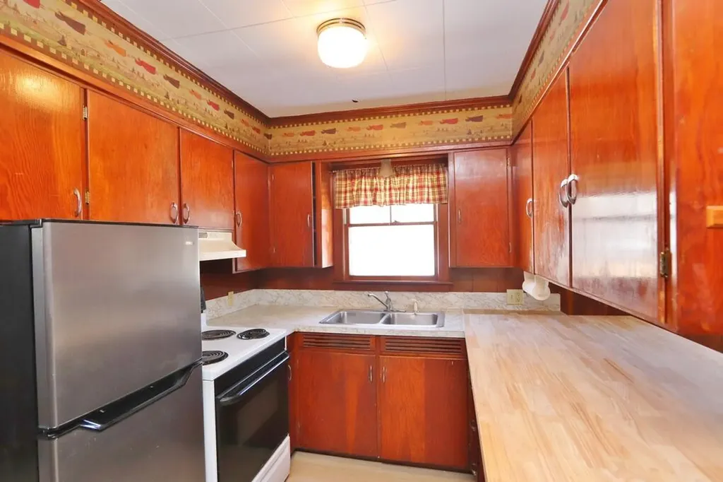 418 Main Road S Hampden ME 04444