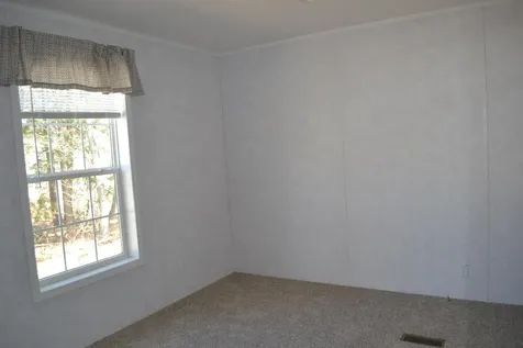 18 Maple Street Lebanon ME 04027