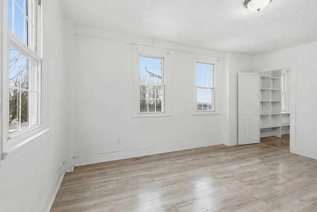 21 Bald Hill Road New Gloucester ME 04260