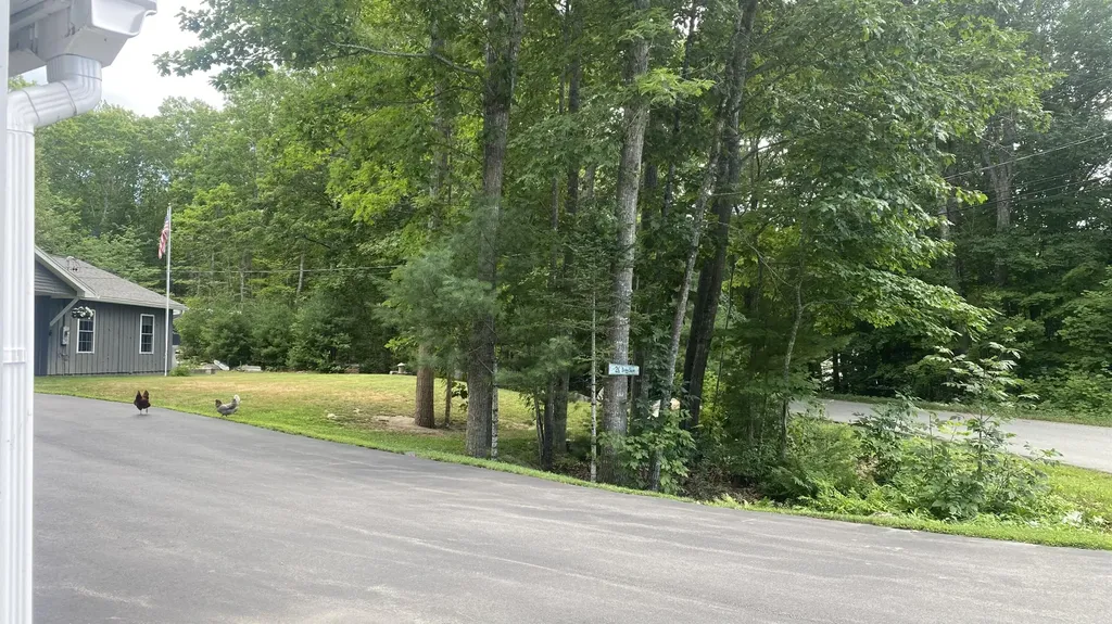 26 Bushey Shore Palermo ME 04354