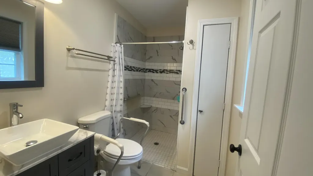 26 Bushey Shore Palermo ME 04354