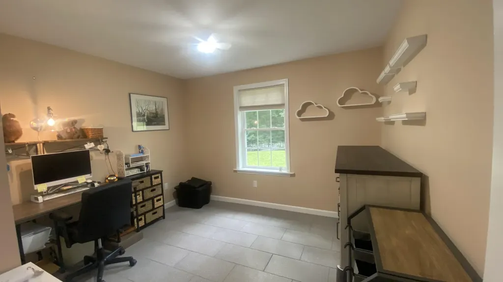 26 Bushey Shore Palermo ME 04354