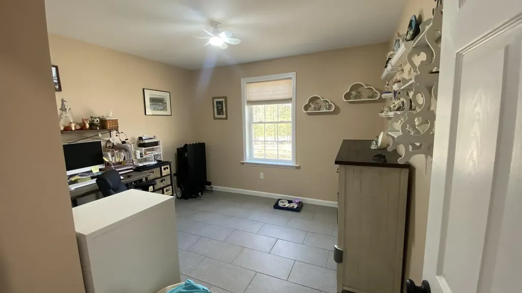 26 Bushey Shore Palermo ME 04354
