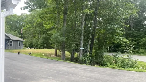 26 Bushey Shore Palermo ME 04354