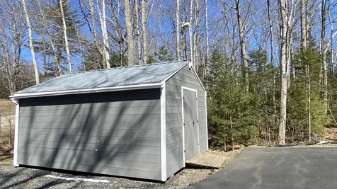 26 Bushey Shore Palermo ME 04354