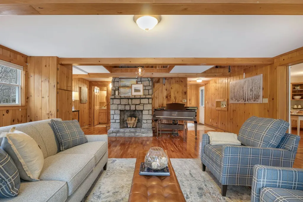 38 Maynard Road Windham ME 04062