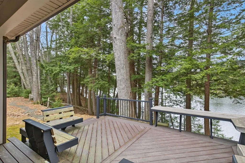 38 Maynard Road Windham ME 04062