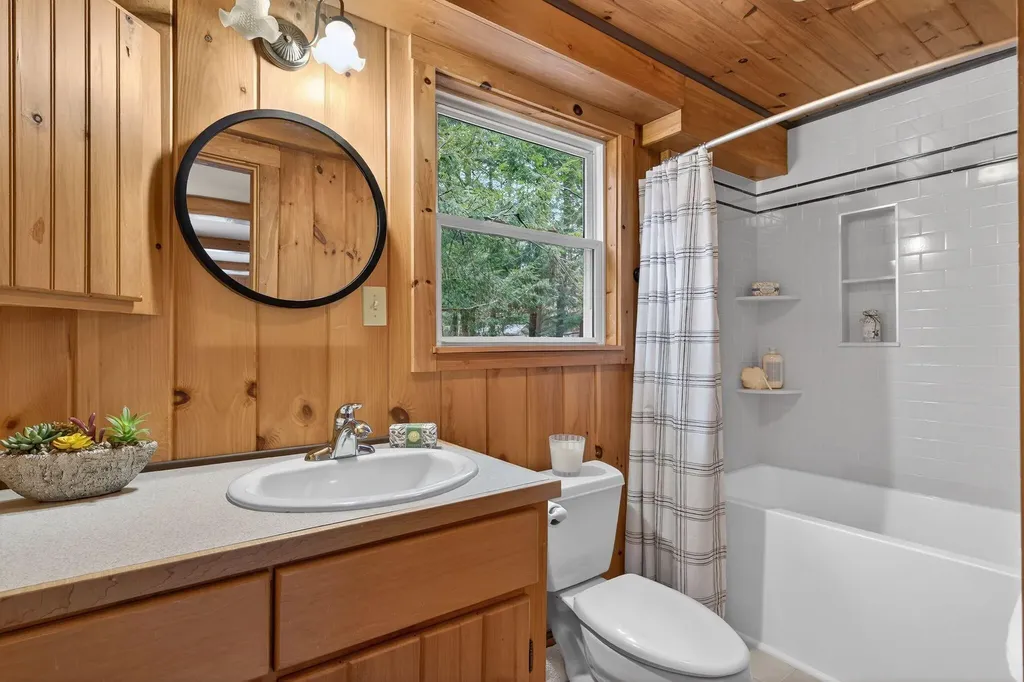 38 Maynard Road Windham ME 04062