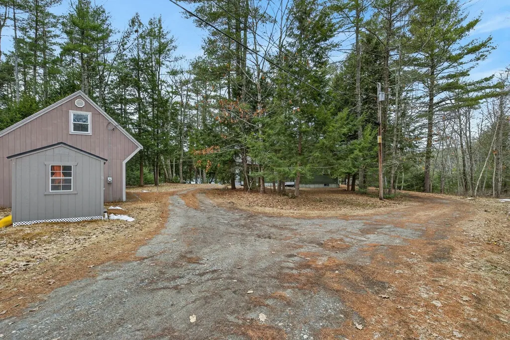 38 Maynard Road Windham ME 04062