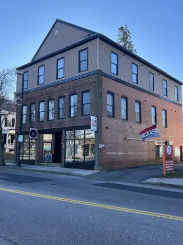 820 Main Street Westbrook ME 04092