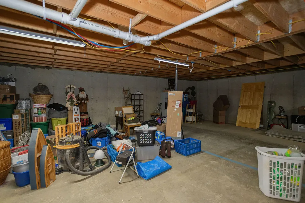 33 Lake Street New Vineyard ME 04956