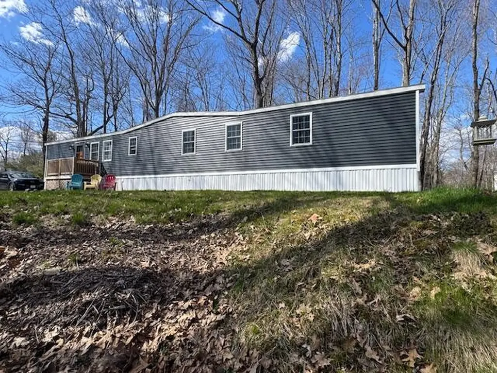 171 River Road Richmond ME 04357