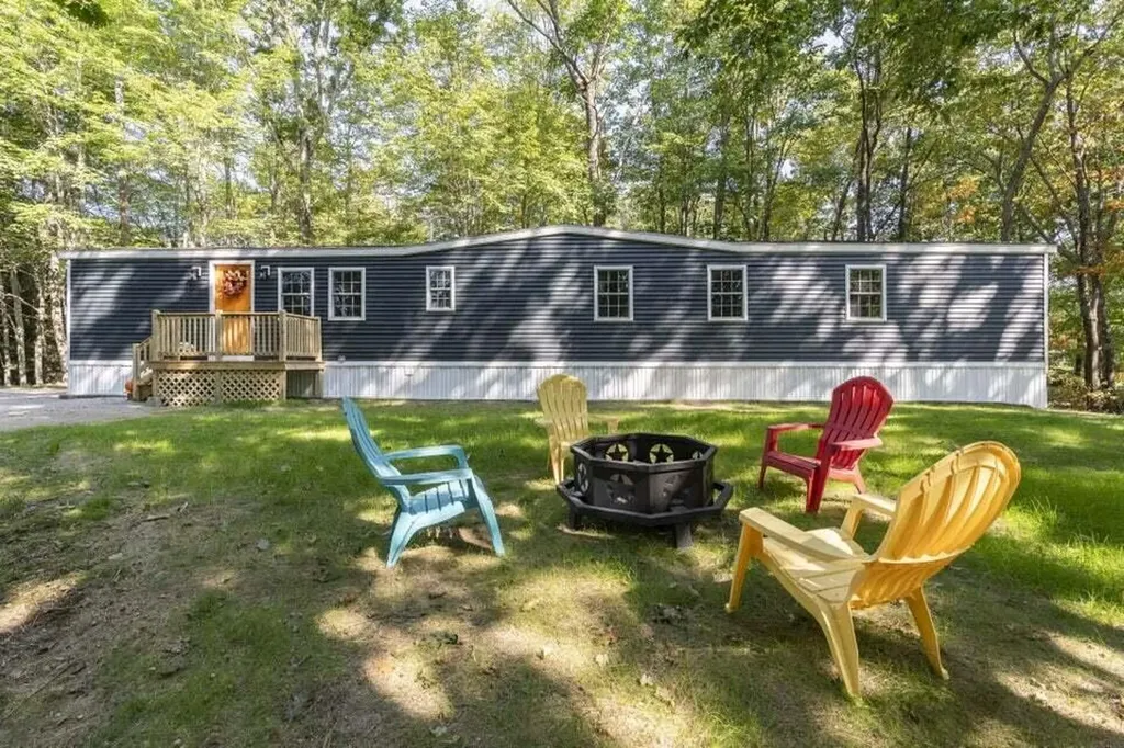 171 River Road Richmond ME 04357