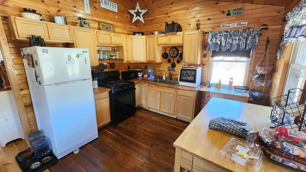 459 Adams Road Chesterville ME 04938