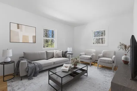 39 Pipeline Road Windham ME 04062
