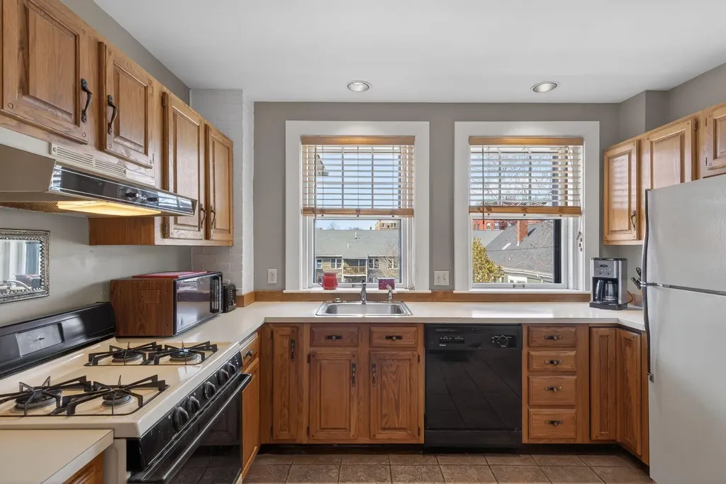 122 Neal Street Portland ME 04102