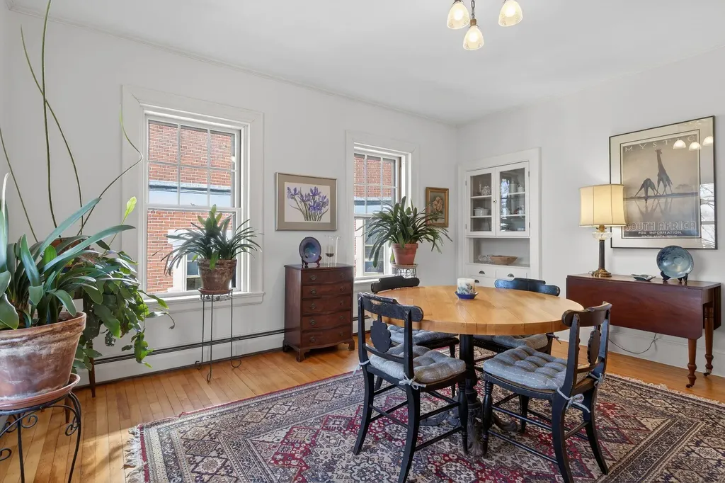 122 Neal Street Portland ME 04102