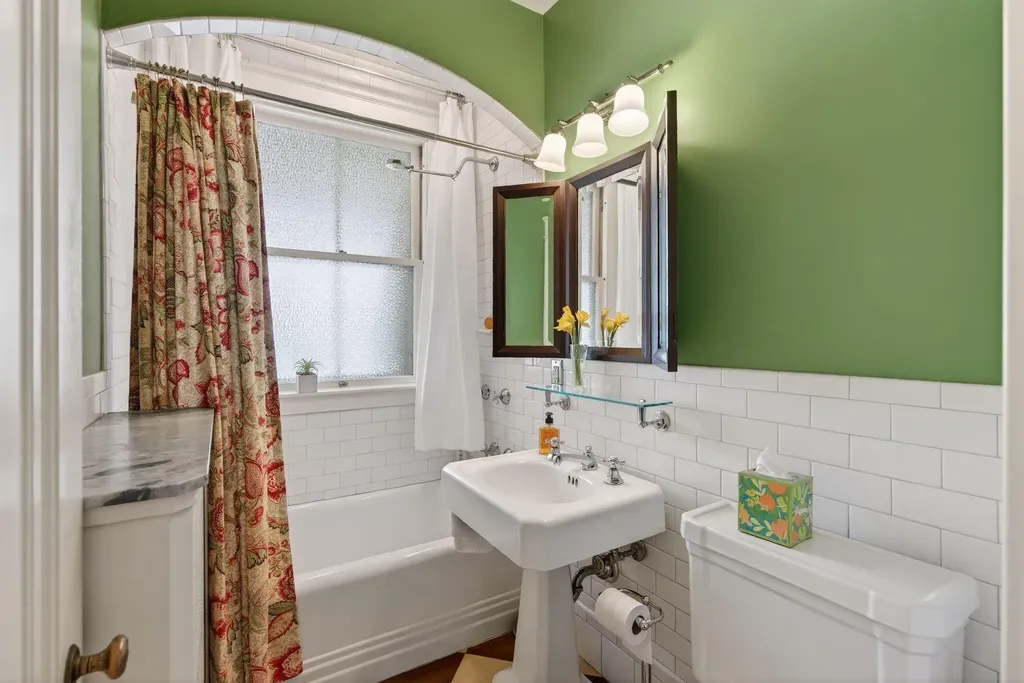 121 Sixth Street Auburn ME 04210