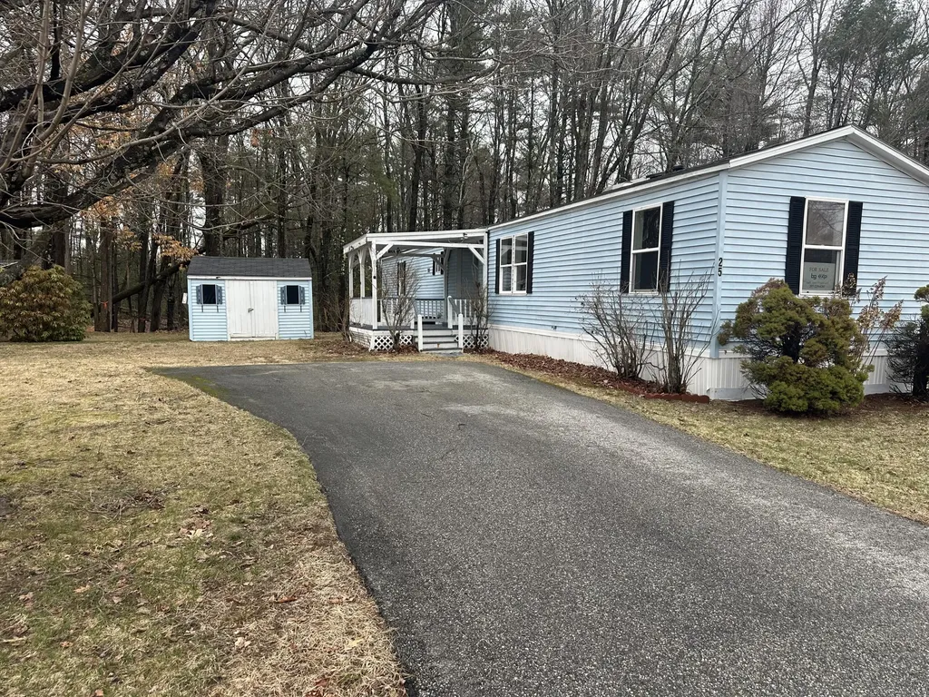 25 Patio Park Lane Gorham ME 04038