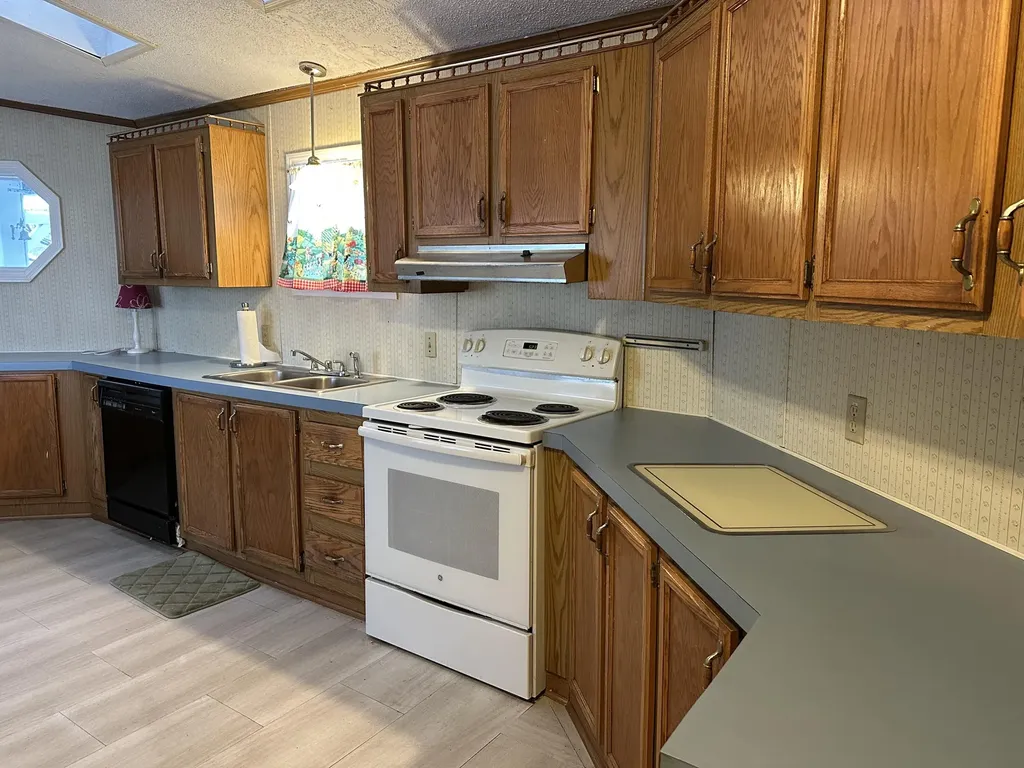 25 Patio Park Lane Gorham ME 04038