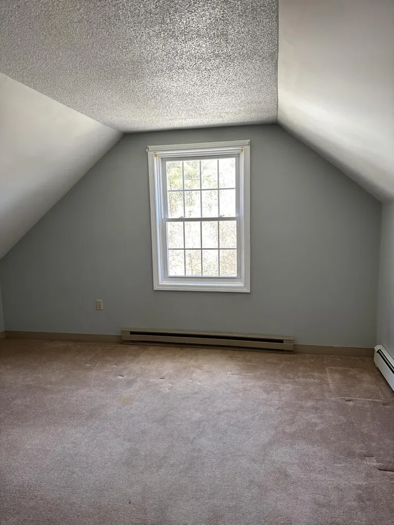 9 Cynthia Circle Bangor ME 04401