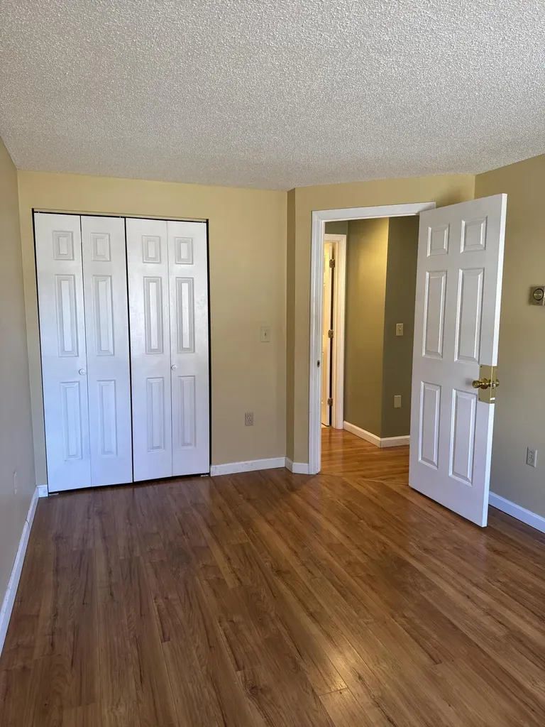 9 Cynthia Circle Bangor ME 04401