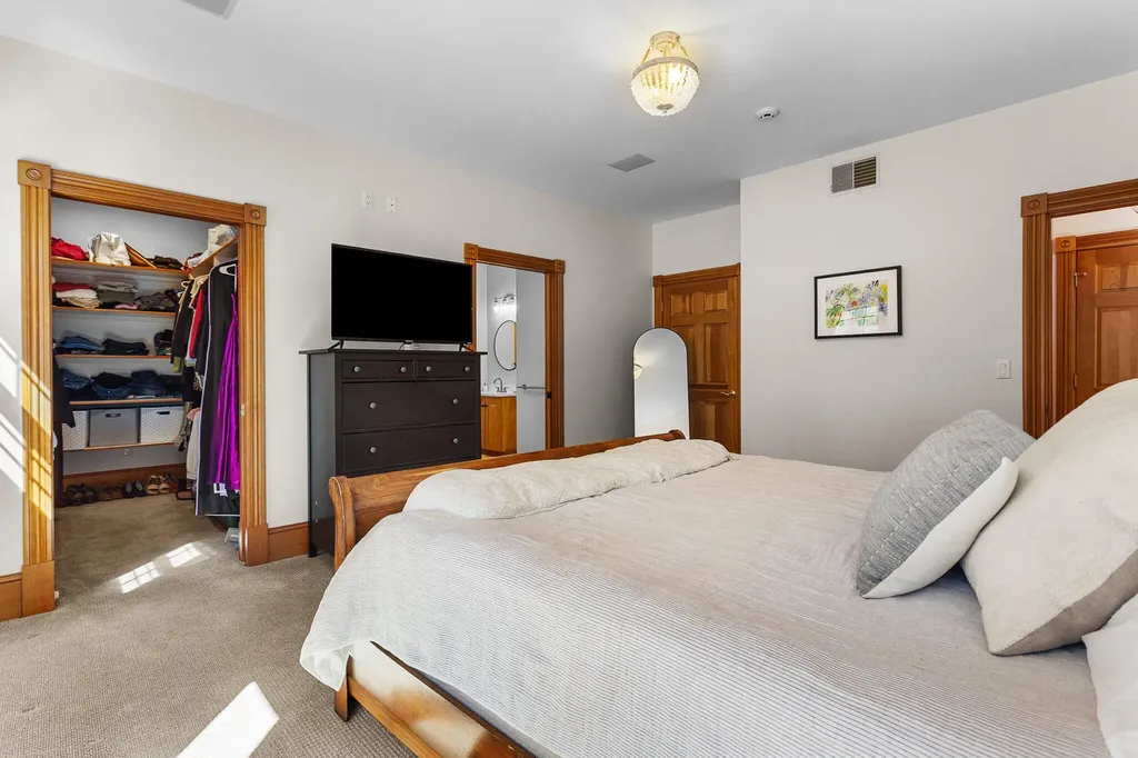 121 Clover Lane Brewer ME 04412