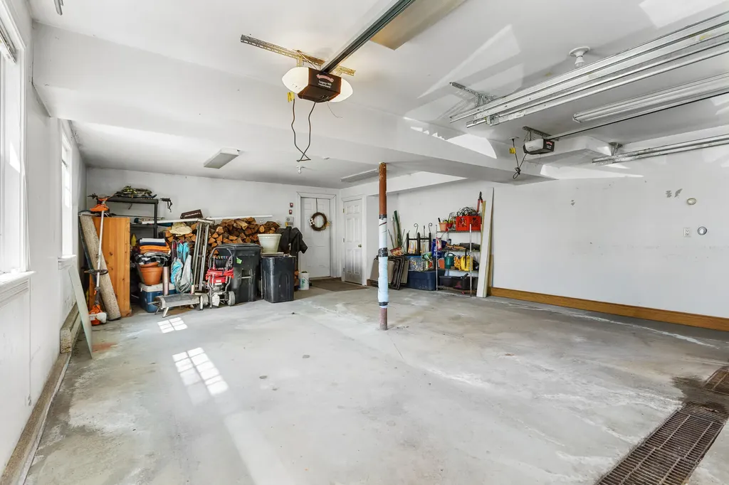 121 Clover Lane Brewer ME 04412